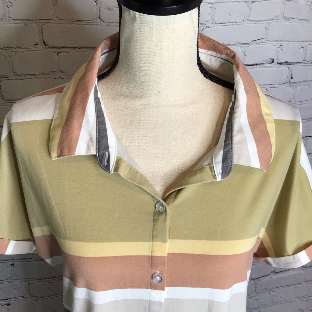 LuLaRoe Short Sleeve Casual Button Up Charlie Shirt Green Cream Gray Striped S - Picture 5 of 10